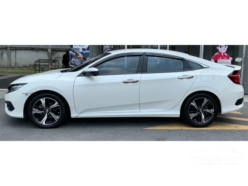 2018 Honda CIVIC Turbo RS Sedan