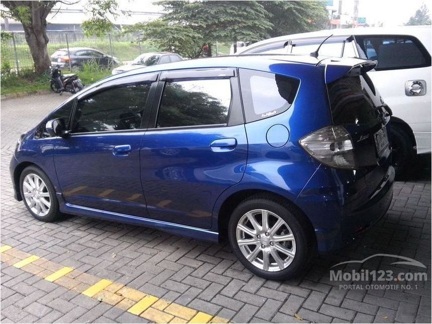 Jual Mobil  Honda  Jazz  2013 RS 1 5 di Banten Automatic 