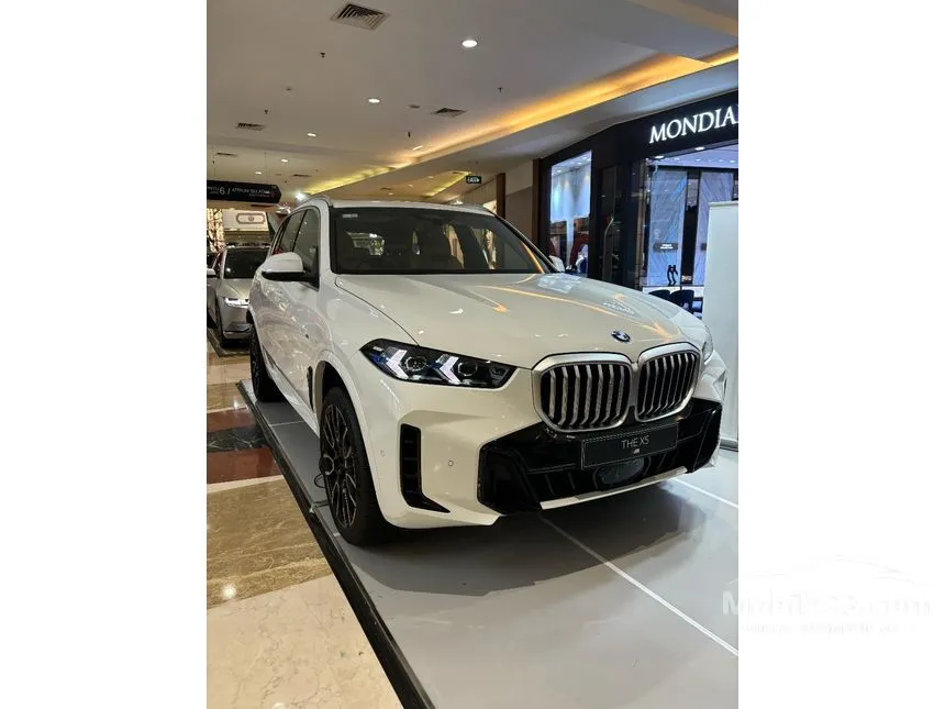 Jual Mobil BMW X5 2025 xDrive40i M Sport 3.0 di DKI Jakarta Automatic SUV Hitam Rp 2.050.000.000