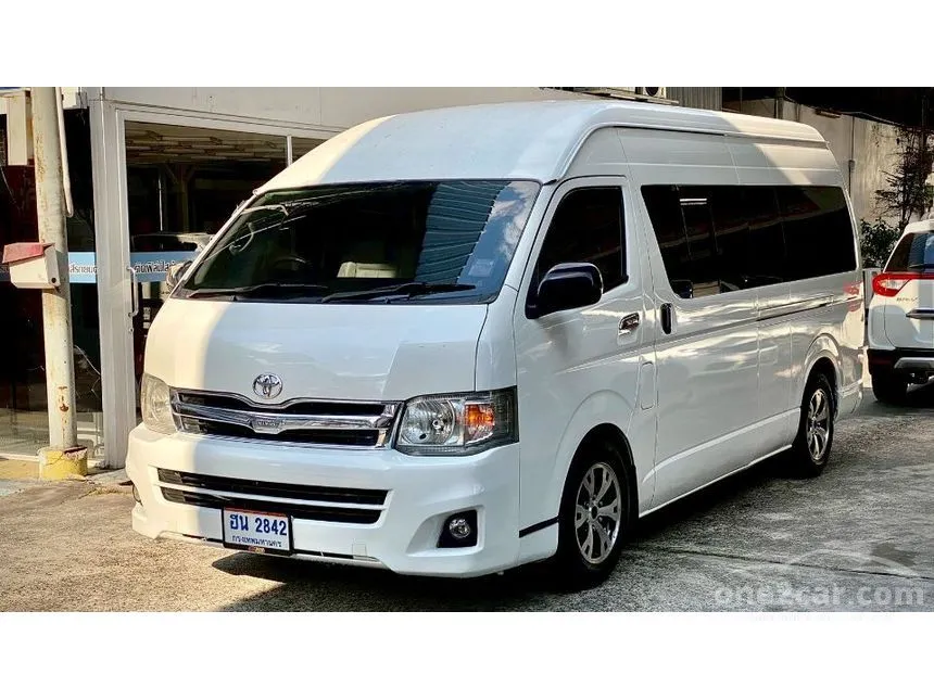 2011 Toyota HIACE VVTi Van