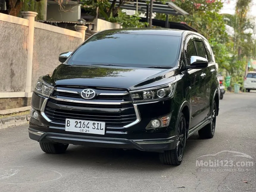 Jual Mobil Toyota Innova Venturer 2019 2.0 di DKI Jakarta Automatic Wagon Hitam Rp 308.000.000