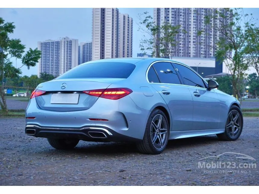 2022 Mercedes-Benz C300 AMG Line Sedan