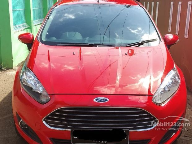 Ford Mobil bekas dijual di Dki-jakarta (Indonesia) - Dari 