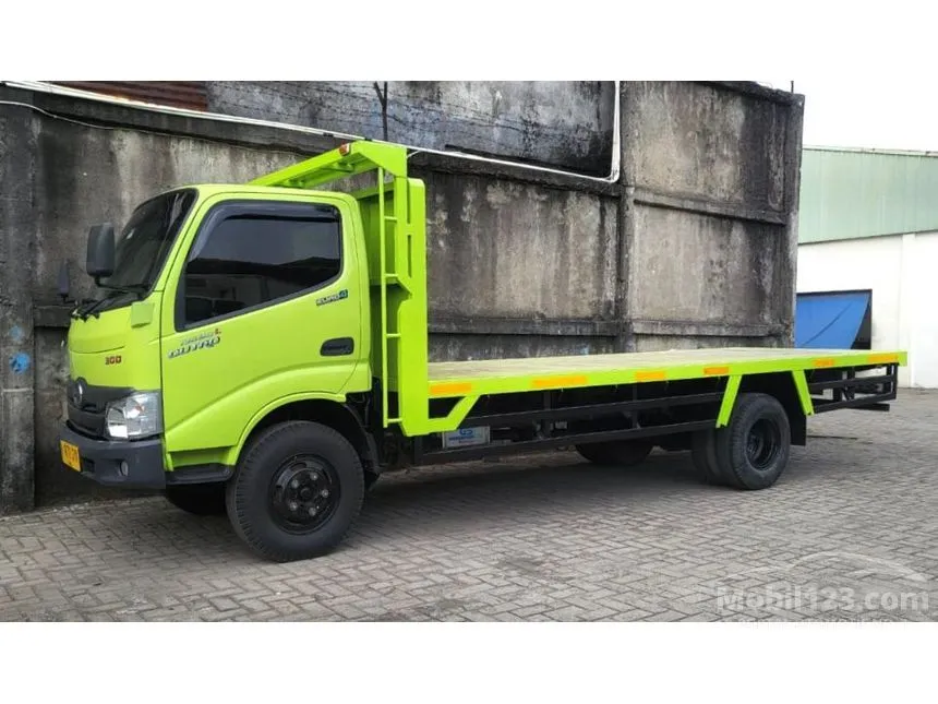 Jual Mobil Hino Dutro 2022 136 MDL 4.0 di DKI Jakarta Manual Trucks Hijau Rp 344.500.000