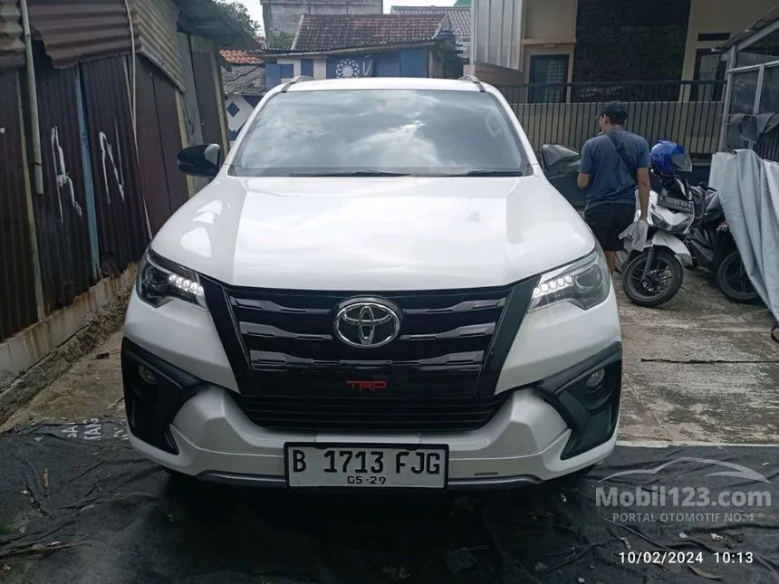 Jual Mobil Toyota Fortuner 2019 VRZ 2.4 di Jawa Barat Automatic SUV Putih Rp 412.000.000