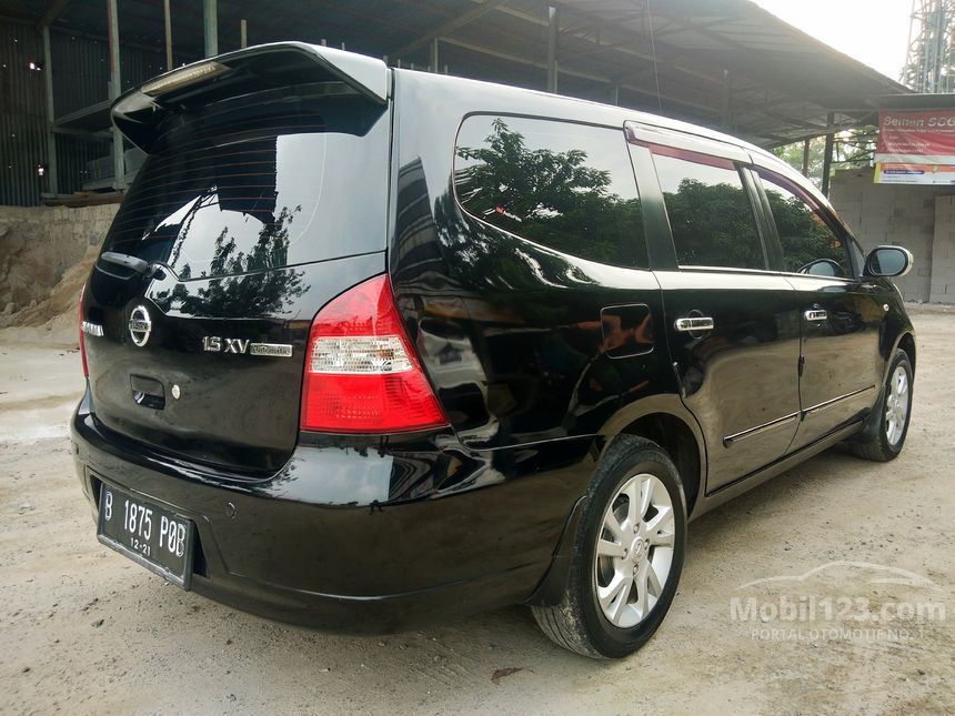  Jual  Mobil Nissan Grand  Livina  2011 XV 1 5 di Banten 