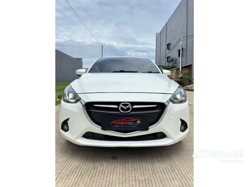 Jual Mobil Mazda 2 2015 R 1.5 di Banten Automatic Hatchback Putih Rp 150.000.000