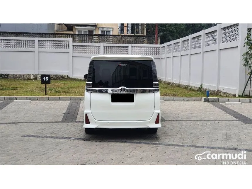 2019 Toyota Voxy MPV