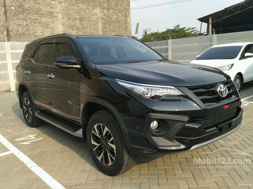 Jual Mobil Toyota Fortuner 2018 TRD 2.4 di DKI Jakarta 