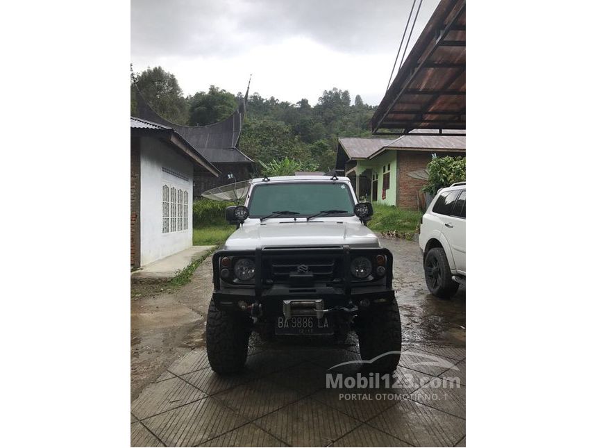 Jual Mobil Suzuki Jimny 2005 1.3 Manual 1.3 di Jawa Barat 