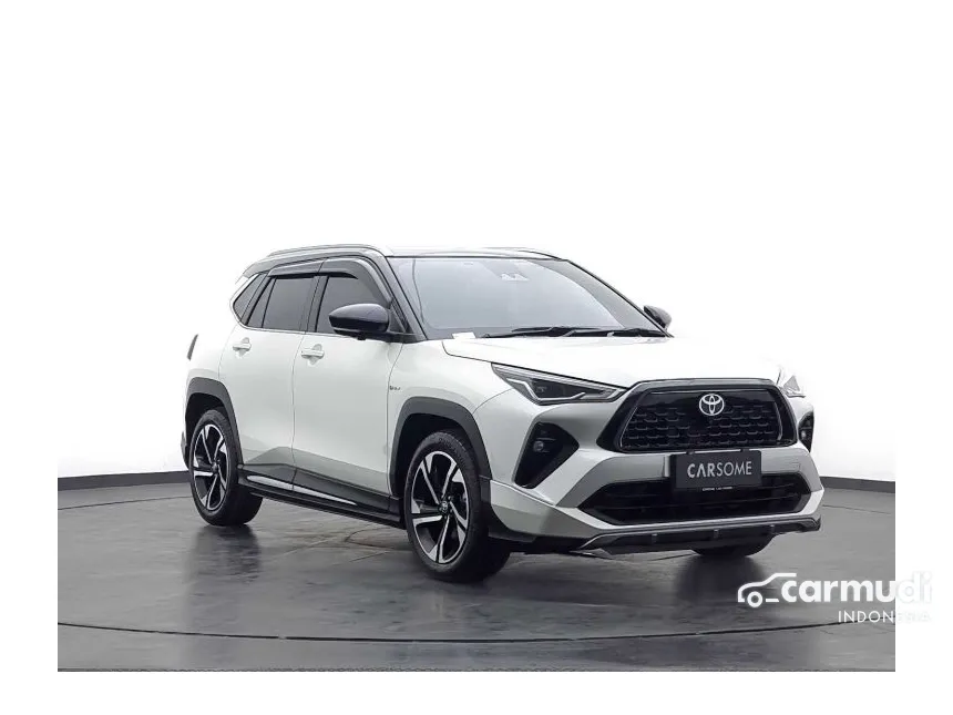 2023 Toyota Yaris Cross S HV (2 Tone) with GR Parts Aero Pkg SUV