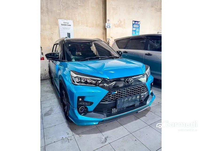 Jual Mobil Toyota Raize 2022 GR Sport (2 Tone) 1.0 di Jawa Timur Automatic SUV Biru Rp 280.000.000