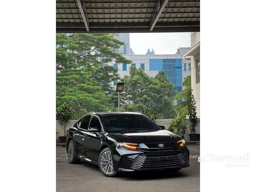 2025 Toyota Camry HV TSS 2 Sedan
