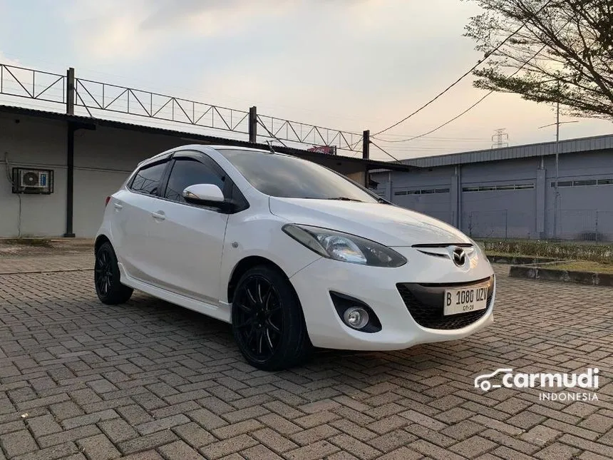 2013 Mazda 2 S Hatchback