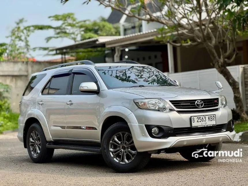 2013 Toyota Fortuner G Lux SUV