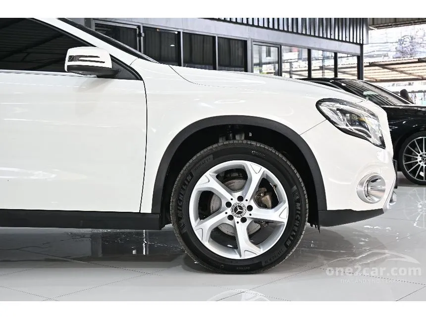2019 Mercedes-Benz GLA200 Urban SUV