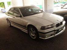 1996 BMW 328i 2.8 Sedan