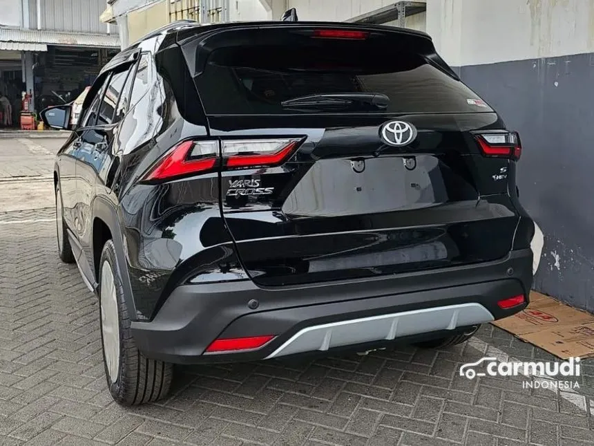 2024 Toyota Yaris Cross S HEV Wagon