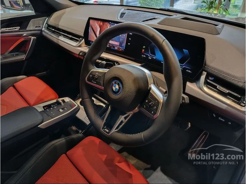 2024 BMW iX1 eDrive20 M Sport Wagon
