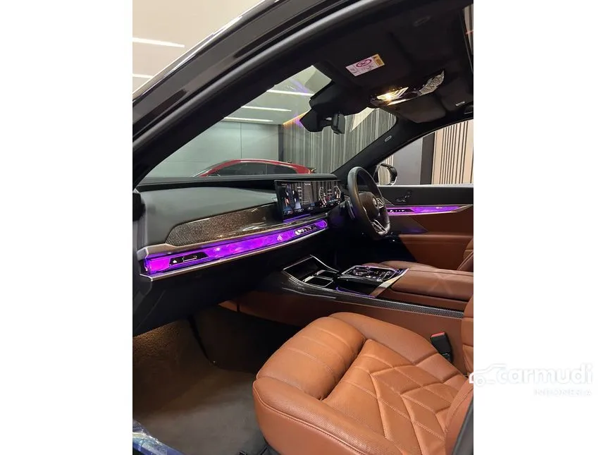 2024 BMW 735i M Sport Sedan