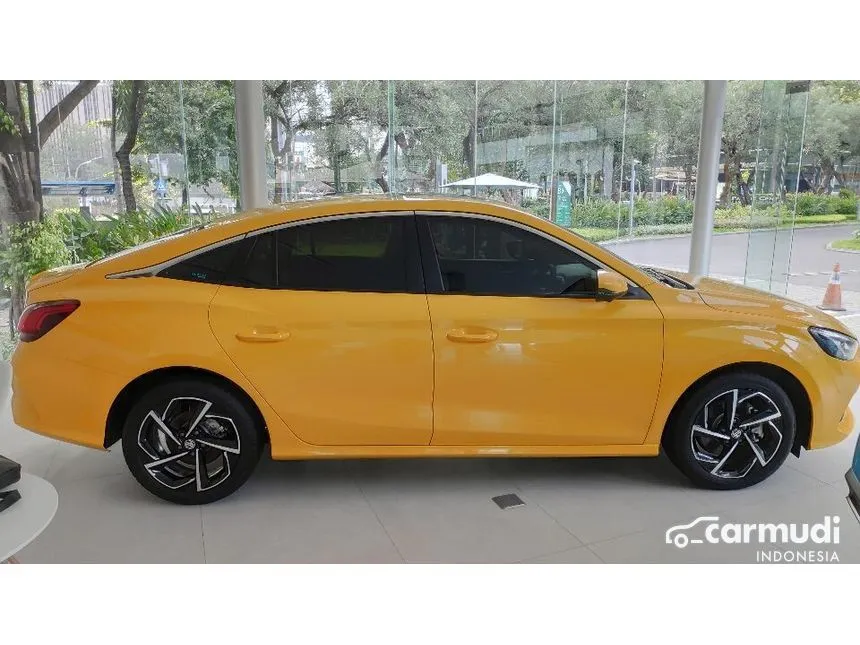 Jual Mobil MG 5 2024 GT Magnify 1.5 di DKI Jakarta Automatic Sedan Kuning Rp 407.900.000