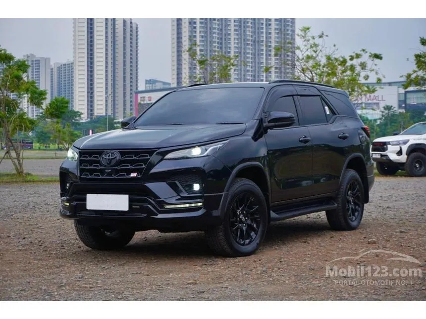 2022 Toyota Fortuner GR Sport 4X2 SUV
