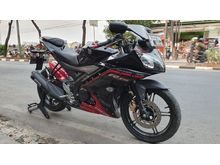 Yamaha R15 tahun 2015 kredit cuma 1jt