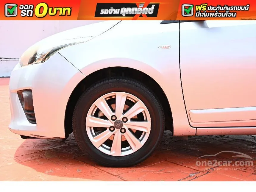 2015 Toyota YARIS E Hatchback