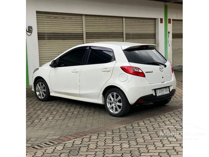 2013 Mazda 2 V Hatchback