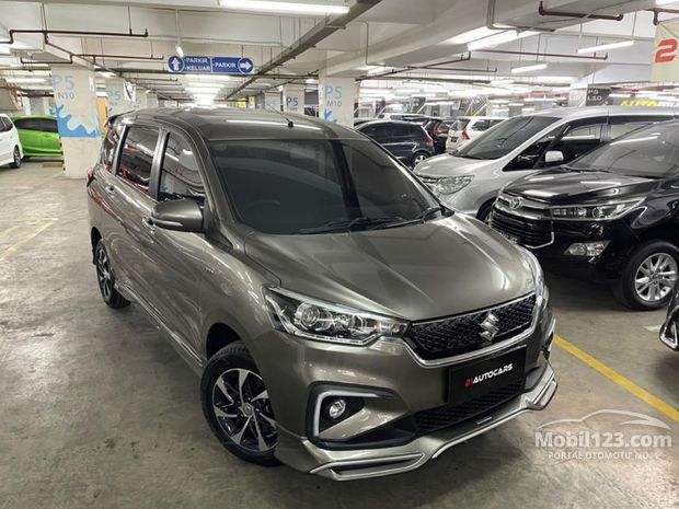 Suzuki Mobil bekas dijual di Dki-jakarta (Indonesia) - Dari 582 Mobil