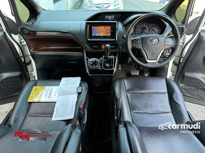 2018 Toyota Voxy MPV