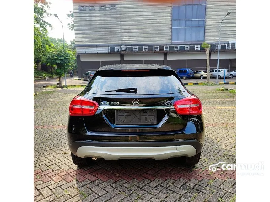 2016 Mercedes-Benz GLA200 Urban SUV