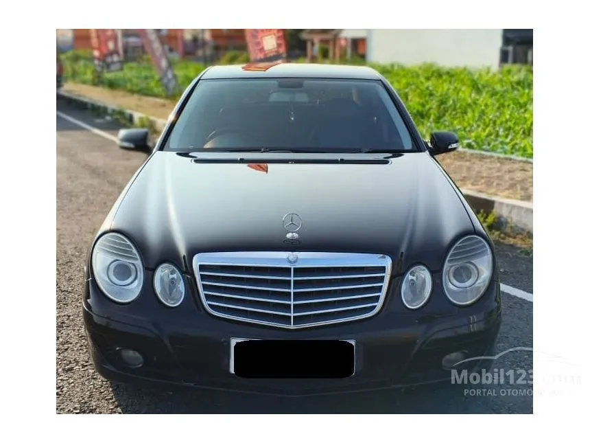 2009 Mercedes-Benz E200K Sedan