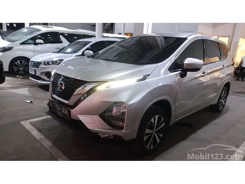 Jual Mobil Nissan Livina 2019 VE 1.5 di DKI Jakarta Automatic Wagon Silver Rp 175.000.000