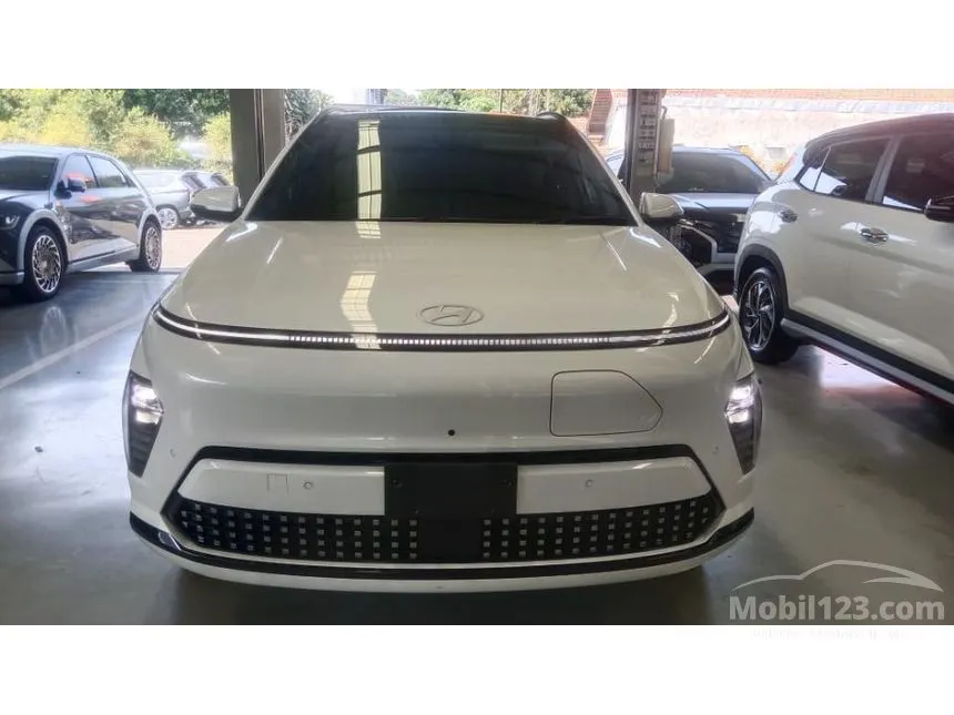 Jual Mobil Hyundai Kona 2024 Electric Prime Long Range di DKI Jakarta Automatic Wagon Putih Rp 548.000.000