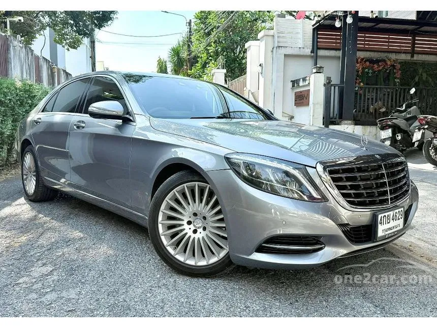 2015 Mercedes-Benz S300 BlueTEC Hybrid Sedan