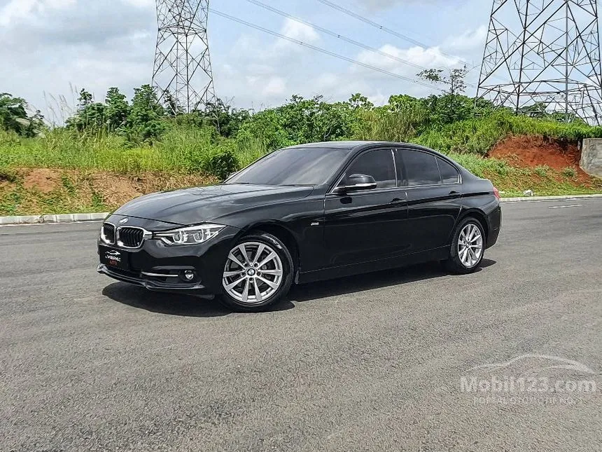 Jual Mobil BMW 320i 2016 M Sport 2.0 di DKI Jakarta Automatic Sedan Hitam Rp 325.000.000