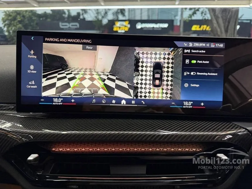 2025 BMW 330i M Sport Pro Sedan