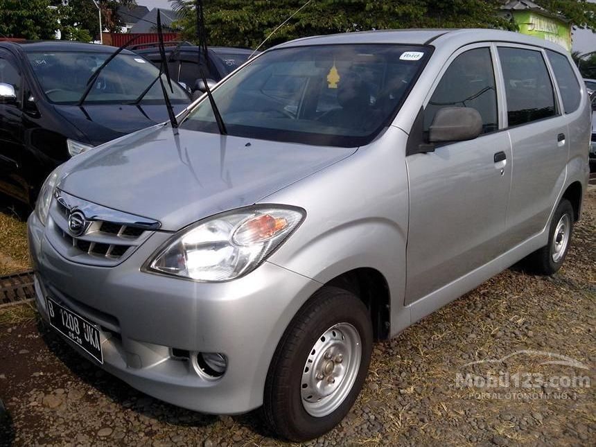 Jual Mobil Daihatsu Xenia 2010 Mi 1.0 di DKI Jakarta Manual MPV Silver Rp  95.000.000 - 2399269 - Mobil123.com