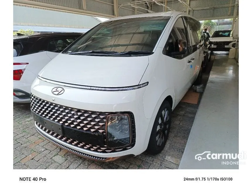 Jual Mobil Hyundai Staria 2024 Signature 9 2.2 di DKI Jakarta Automatic Wagon Putih Rp 894.000.000