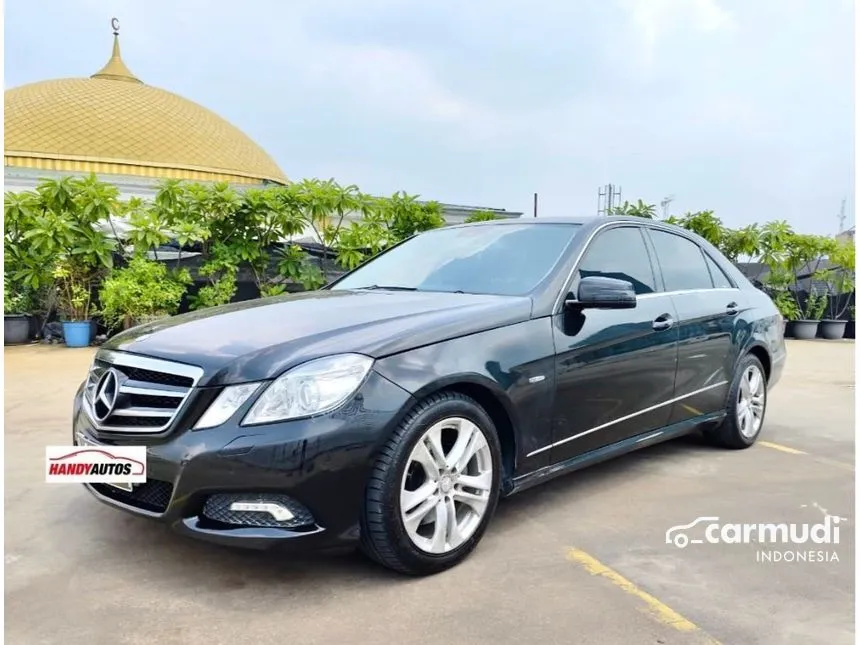 2010 Mercedes-Benz E250 CGI Sedan