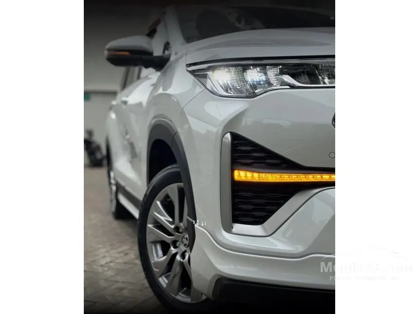 2026 Toyota Kijang Innova Zenix Q HV TSS ( Premium Color) MPV
