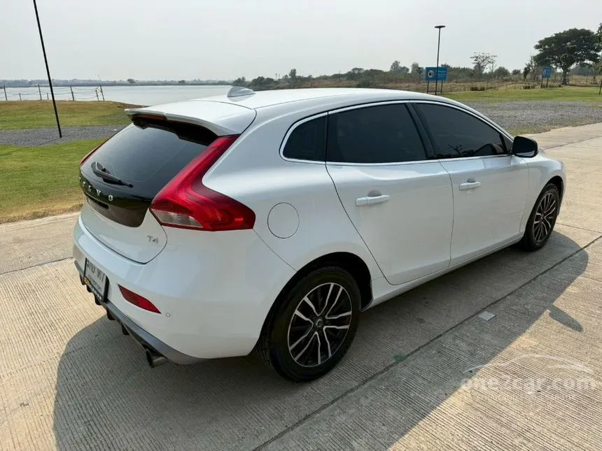 2016 Volvo V40 S Wagon