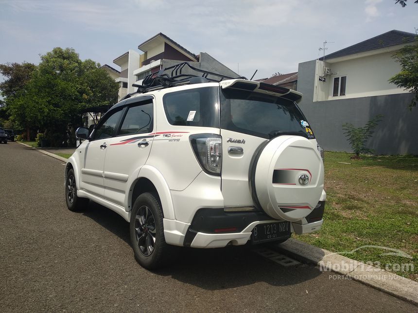 Toyota rush 2016