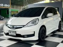 2012 Honda JAZZ 1.5 (ปี 08-14) SV Hatchback