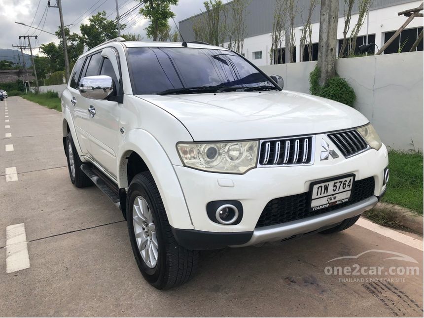 Mitsubishi pajero sport 2013