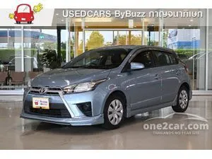 2015 Toyota YARIS 1.2 E Hatchback