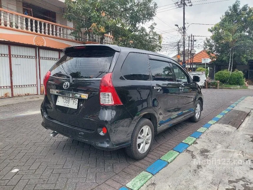 2012 Toyota Avanza Veloz MPV