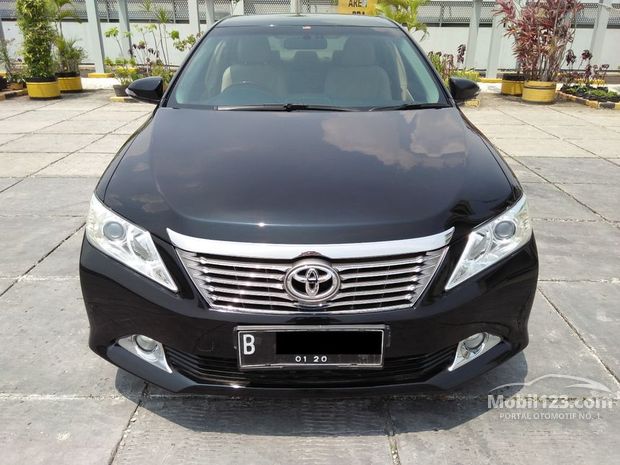 Toyota Camry V Mobil Bekas Baru dijual di Indonesia 
