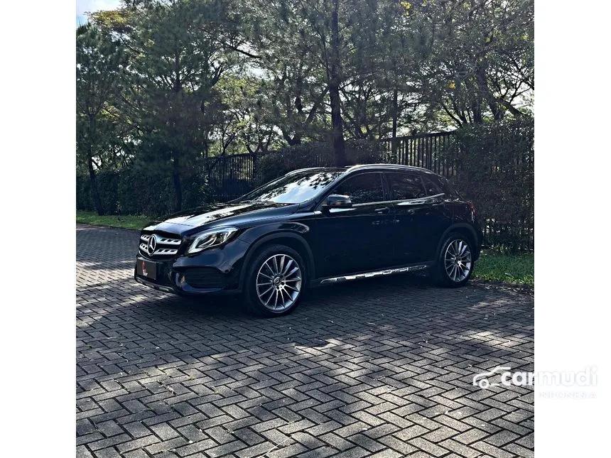 2019 Mercedes-Benz GLA200 AMG Line SUV